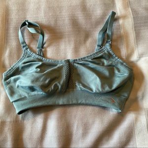 Victoria Secret Underwire Sports Bra: Green